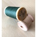 Bobine de fil à gant couleur 820 vert sapin