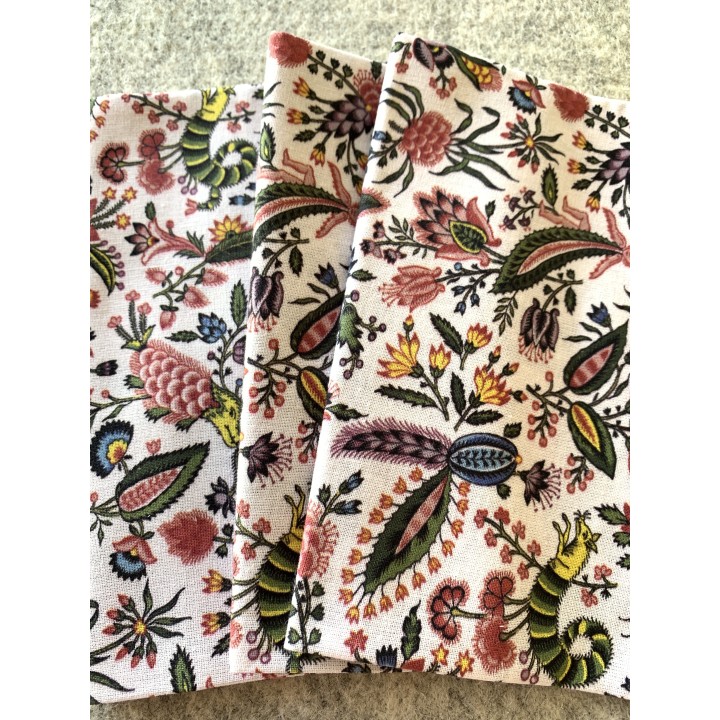 sachet  de tissu et fils assortis "Coquecigrues"