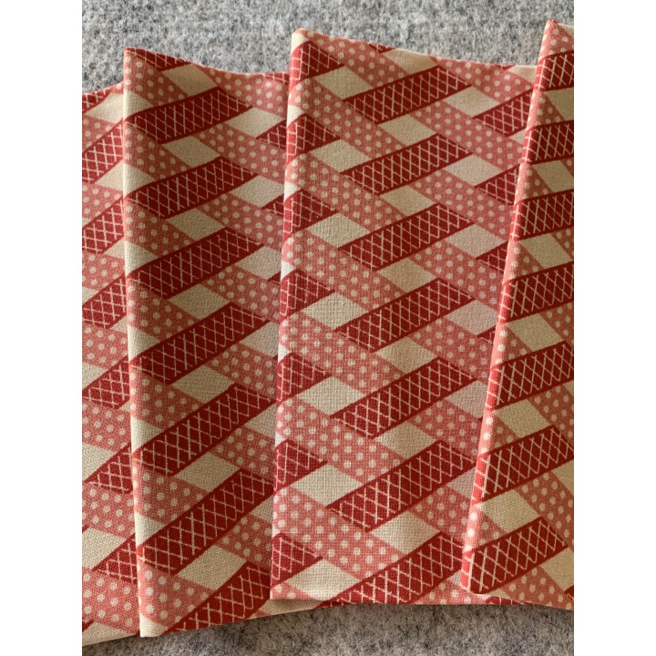 sachet  de tissu et fils assortis "Damas rouge"