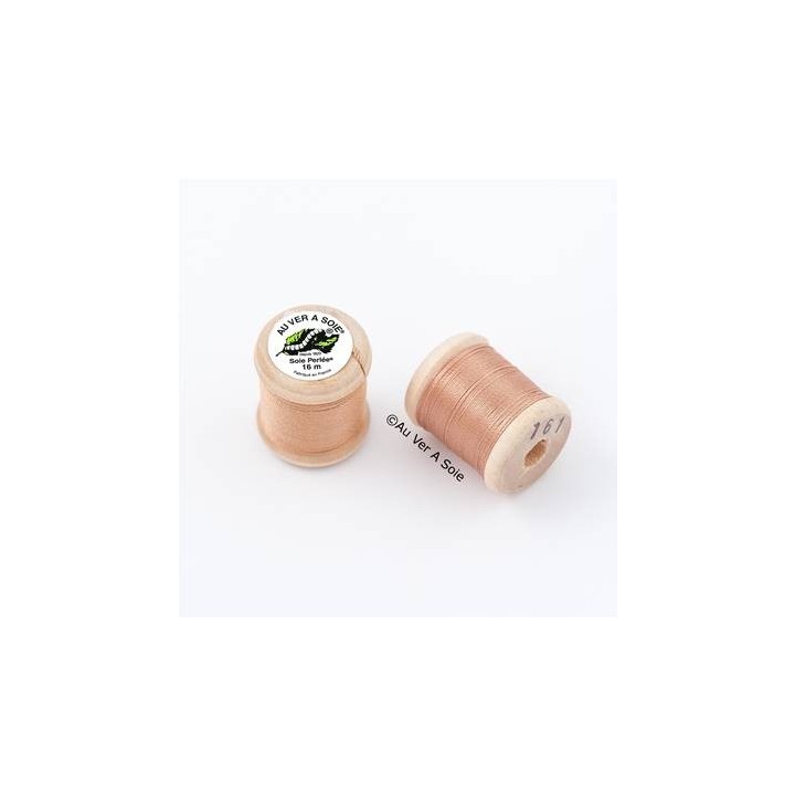 Bobine Soie perlée 767 rose pâle  "Au ver à soie" 