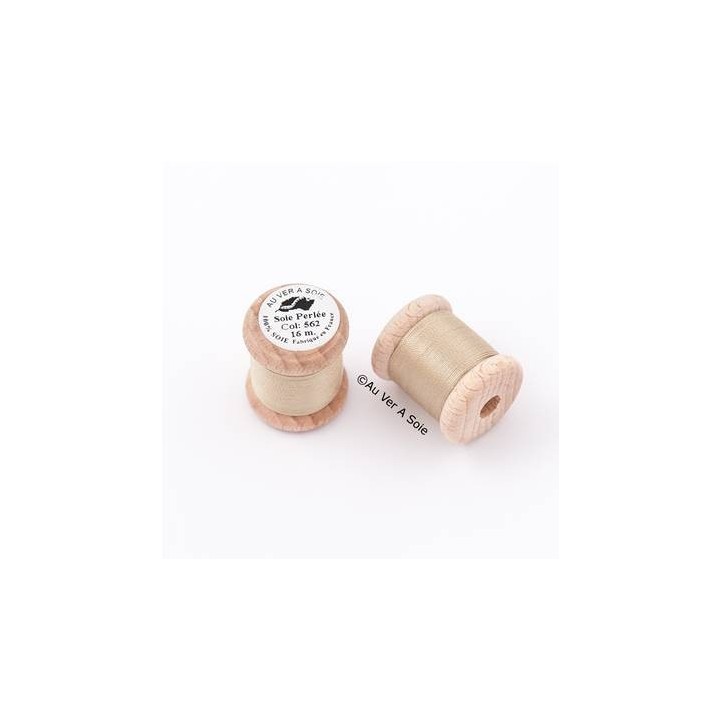 Bobine Soie perlée 767 rose pâle  "Au ver à soie" 