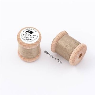 Bobine Soie perlée 767 rose pâle  "Au ver à soie" 