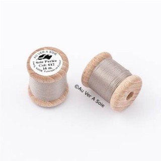 Bobine Soie perlée 767 rose pâle  "Au ver à soie" 