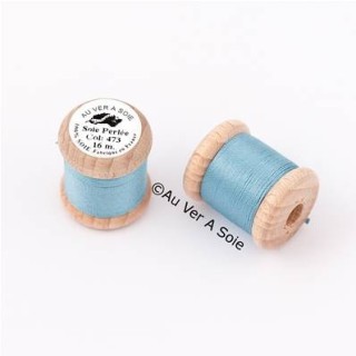 Bobine Soie perlée 473 pastel blue "Au ver à soie"