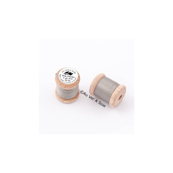 Bobine Soie perlée 767 rose pâle  "Au ver à soie" 