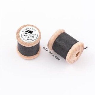 Bobine Soie perlée 767 rose pâle  "Au ver à soie" 