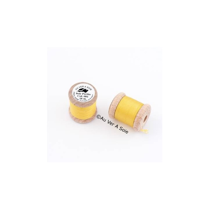 Bobine Soie perlée 767 rose pâle  "Au ver à soie" 