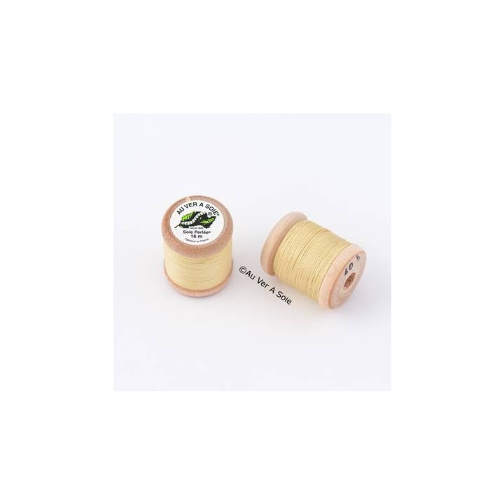 Bobine Soie perlée 767 rose pâle  "Au ver à soie" 