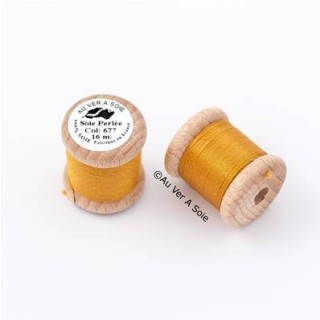 Bobine Soie perlée 677 jaune doré  "Au ver à soie"