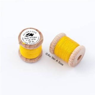 Bobine Soie perlée 679 jaune soleil  "Au ver à soie"