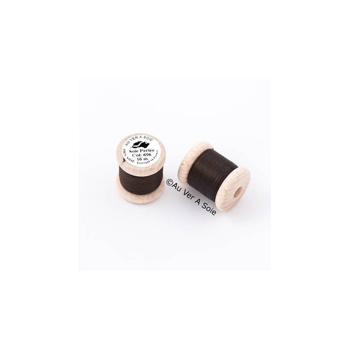 Bobine Soie perlée 767 rose pâle  "Au ver à soie" 