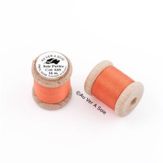 Bobine Soie perlée 767 rose pâle  "Au ver à soie" 