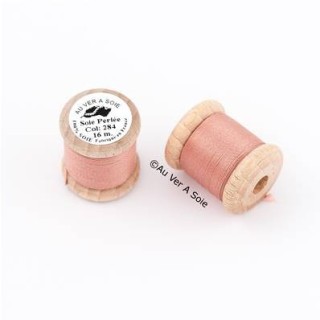 Bobine Soie perlée 767 rose pâle  "Au ver à soie" 