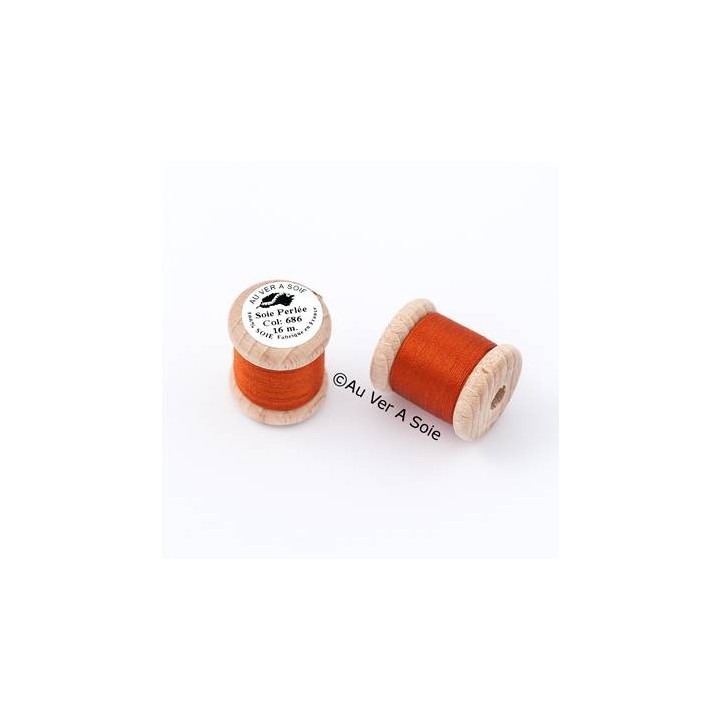 Bobine Soie perlée 686 rouille  "Au ver à soie"
