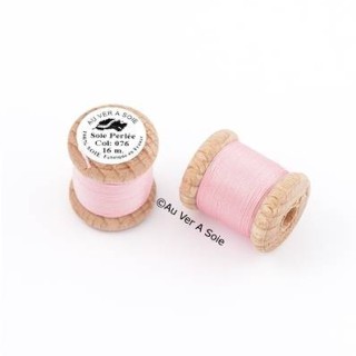 Bobine Soie perlée 767 rose pâle  "Au ver à soie" 
