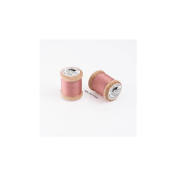 Bobine Soie perlée 767 rose pâle  "Au ver à soie" 