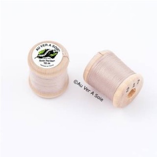 Bobine Soie perlée 767 rose pâle  "Au ver à soie" 