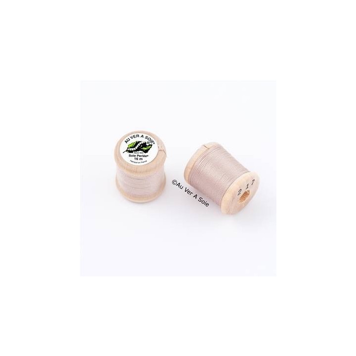 Bobine Soie perlée 767 rose pâle  "Au ver à soie" 