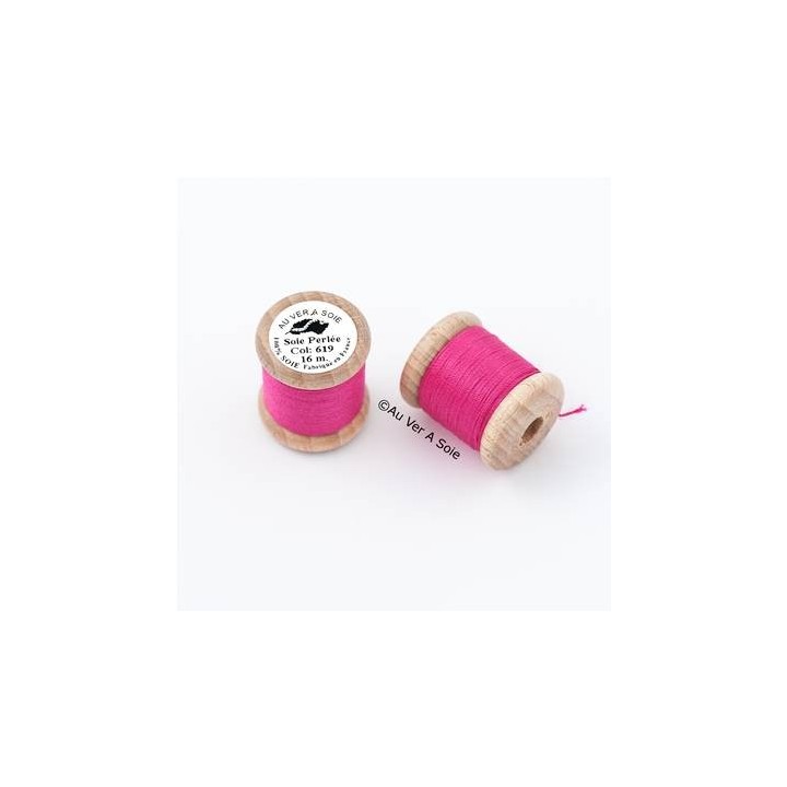 Bobine Soie perlée 619 fuchsia "Au ver à soie"
