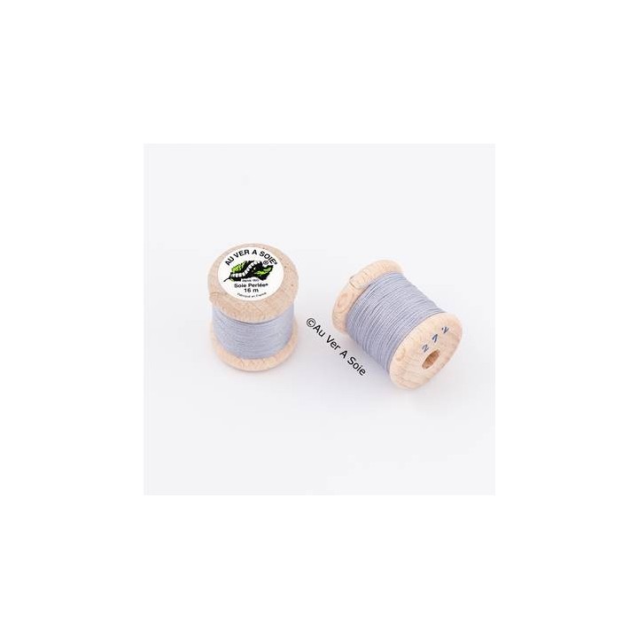 Bobine Soie perlée 767 rose pâle  "Au ver à soie" 