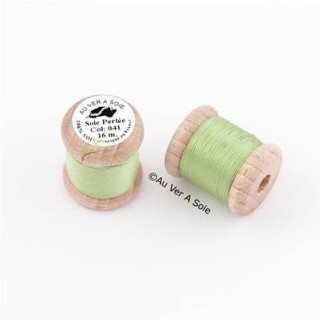 Bobine Soie perlée 767 rose pâle  "Au ver à soie" 
