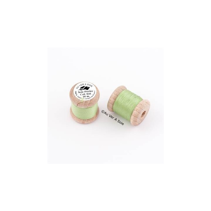 Bobine Soie perlée 767 rose pâle  "Au ver à soie" 