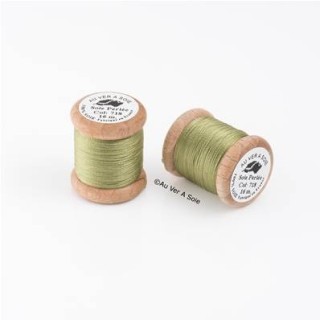 Bobine Soie perlée 767 rose pâle  "Au ver à soie" 