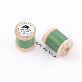 Bobine Soie perlée 767 rose pâle  "Au ver à soie" 