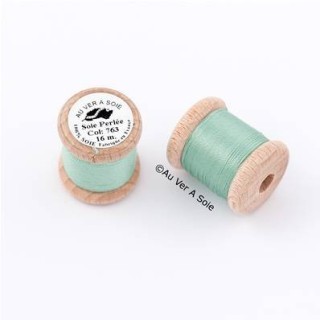 Bobine Soie perlée 767 rose pâle  "Au ver à soie" 