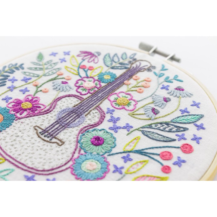Kit de broderie: une belle sérénade