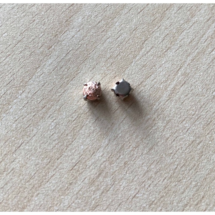 Strass Swarovski cabochon "Chatons"  "rectangle" fuchsia 