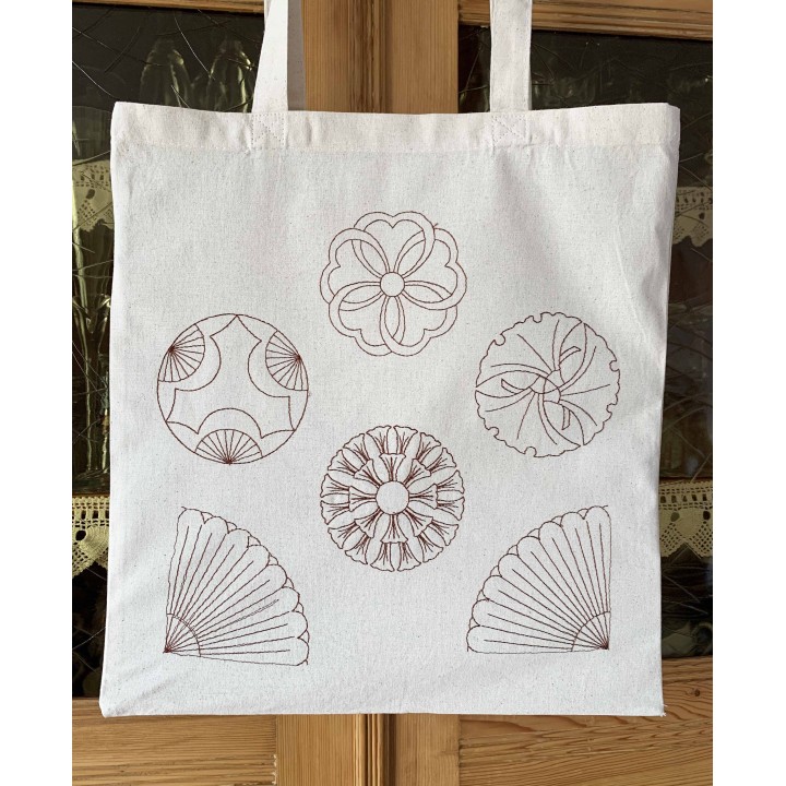 tote bag brodé motif "les parisiennes" en bleu