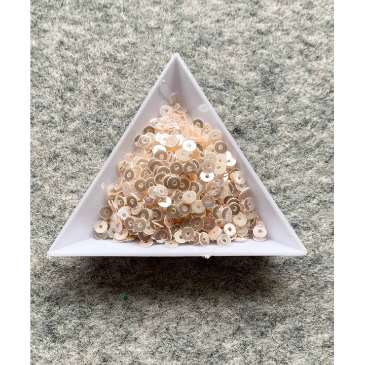 paillette cuvette 3 mm couleur Seaport Platinum