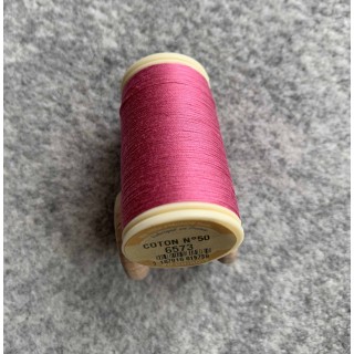 Bobine de fil à gant couleur 812 