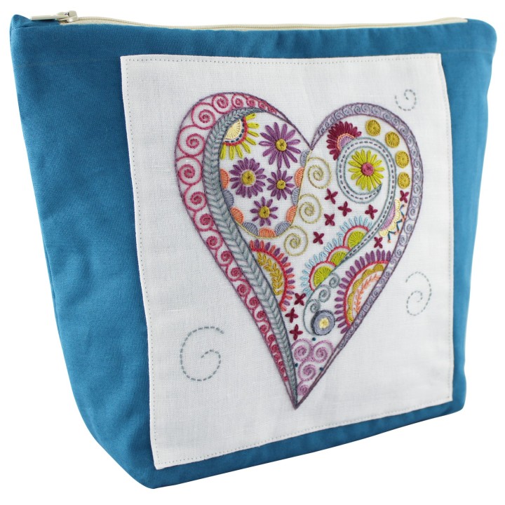 Kit de broderie: coeur 03