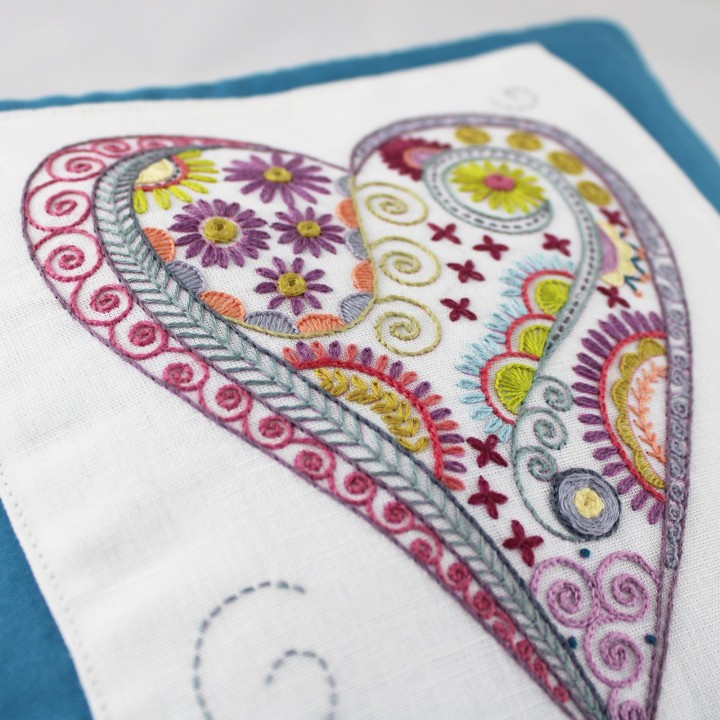 Kit de broderie: coeur 03