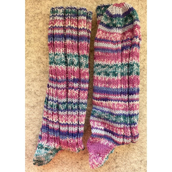hand-knit socks size 38/39