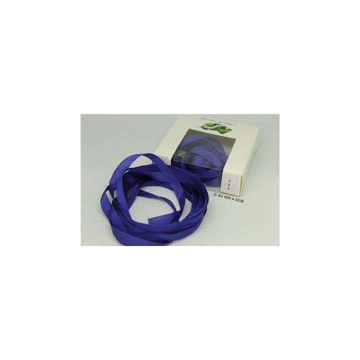 Silk ribbon