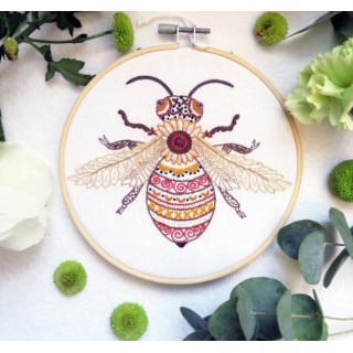 Kit de broderie: Mireille l'abbeille