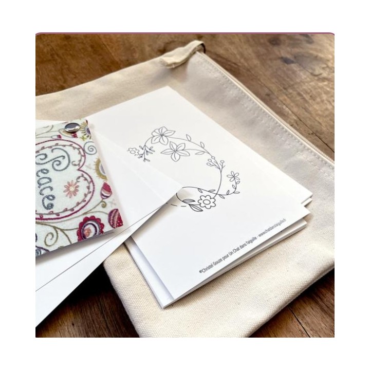Drawing notebook for embroidery: alphabet