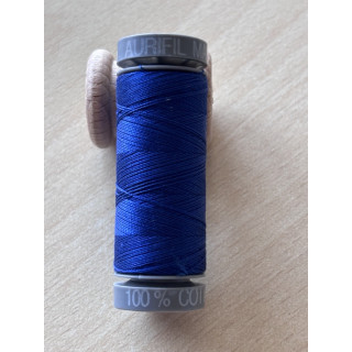 Kopie von Kopie von aurifil Mako 28 couleur 2865