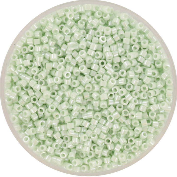 miyuki opaque ceylon light mint 1536-1