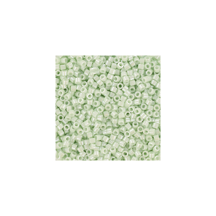 miyuki opaque ceylon light mint 1536-1