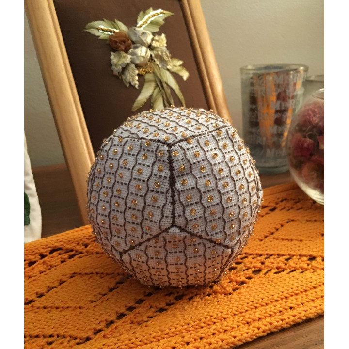 Quaker ball