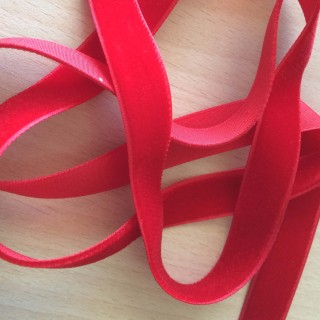ruban velours rouge 911 