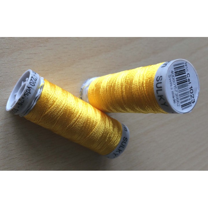 Fils à broder et à coudre  Gütermann Sulky 1051 
