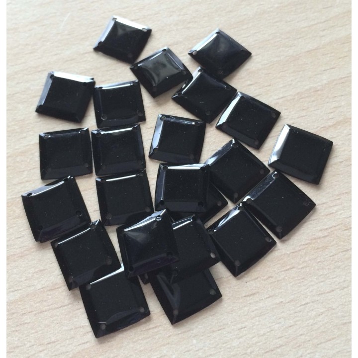 paillette cabochon carré couleur noir nacrolaque irisé 