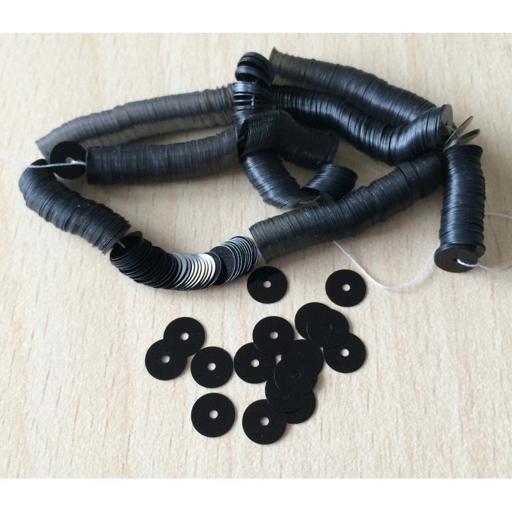 paillette noir super 6 mm
