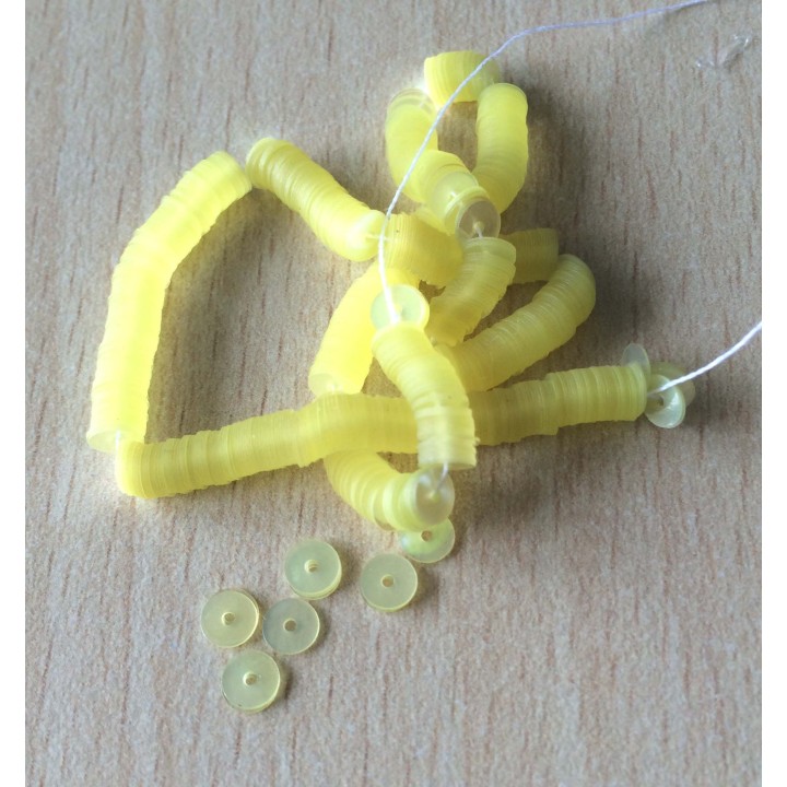 paillettes  jaune pâle lustré 4 mm