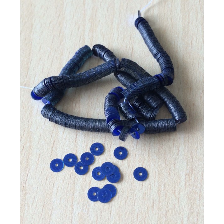 paillettes bleu marine métallique  4 mm
